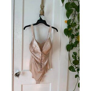 CURVATION women’s size 42D beige bodysuit